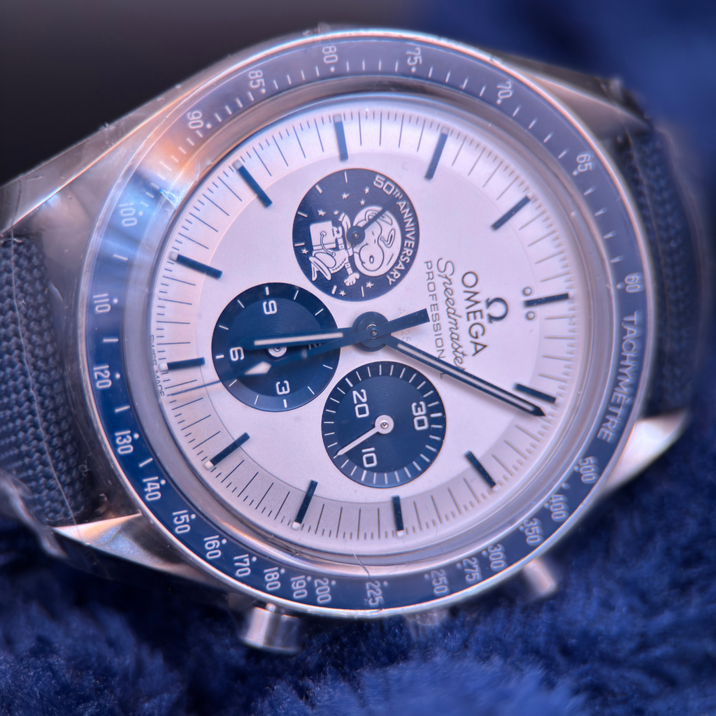 Omega Speedmaster 'Silver Snoopy Award'